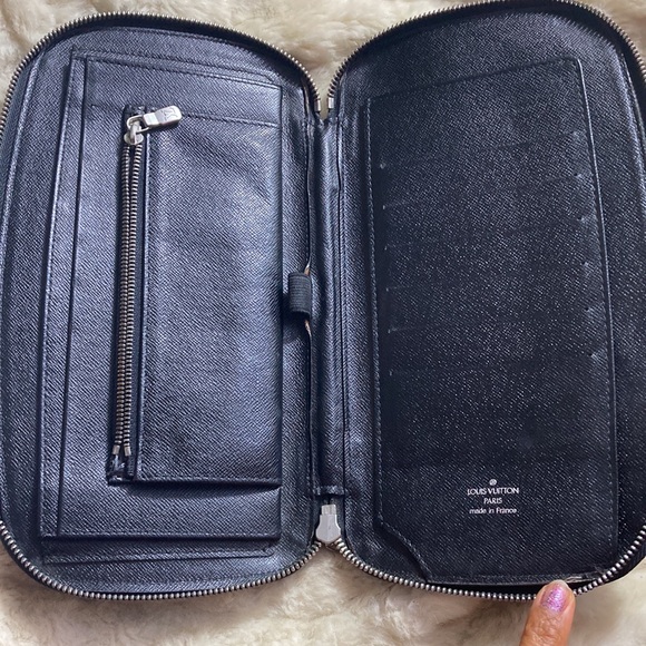 Authentic LOuis Vuitton Organizer - Picture 9 of 16